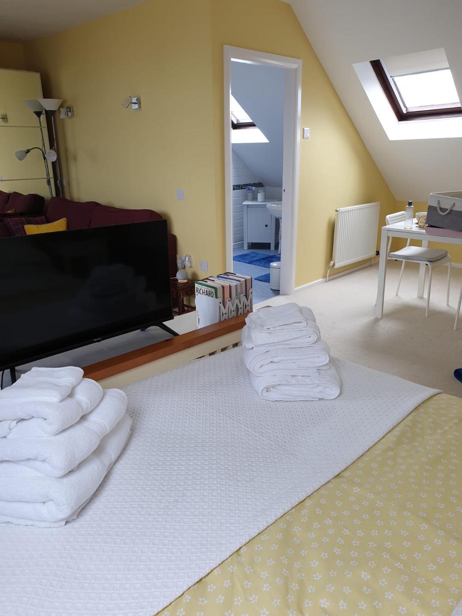 The Old Cornstore A Beautiful Suite Overlooking The Sea Drummore Extérieur photo