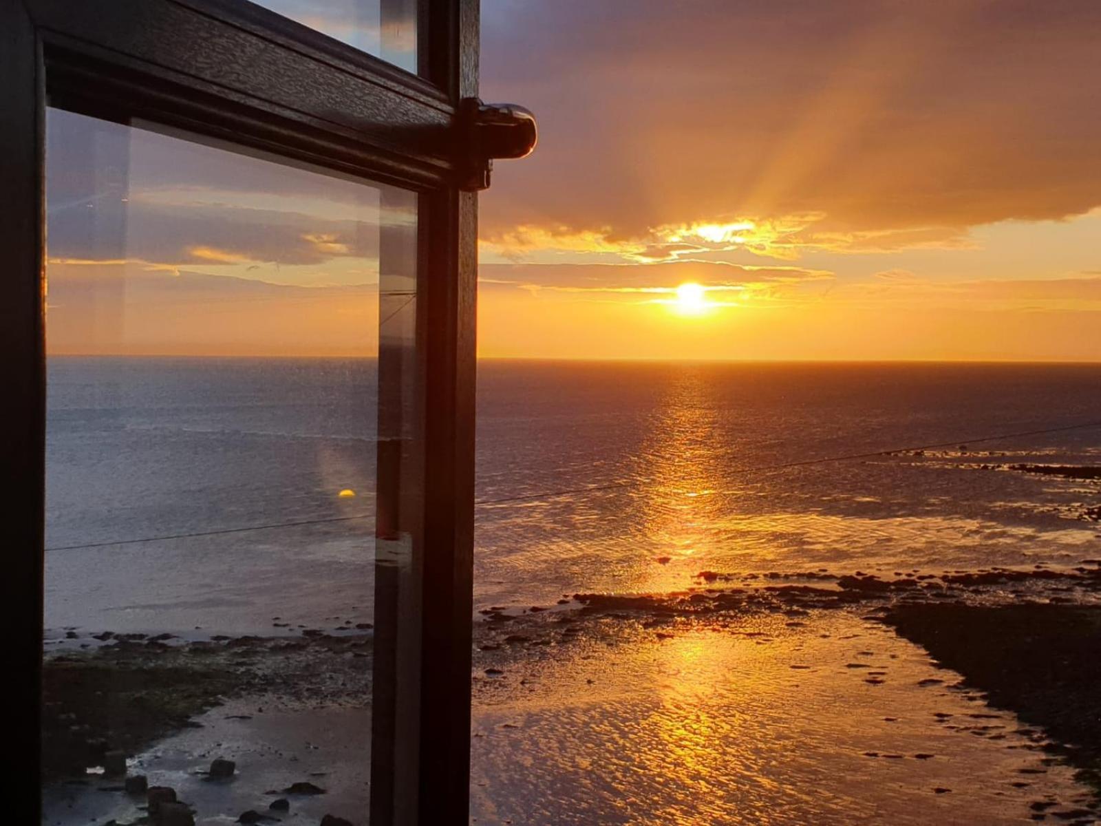 The Old Cornstore A Beautiful Suite Overlooking The Sea Drummore Extérieur photo